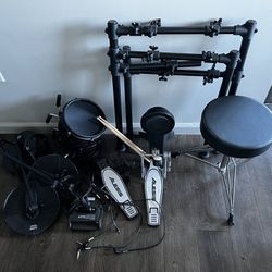 Alesis Nitro Mesh Kit - Electronic Drum Set Bundle 