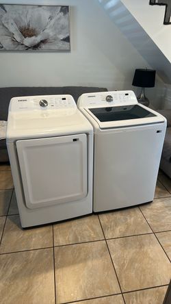 Samsung  Washer & Dryer  2 yrs left on warranty.  Washer/Dryer for sale