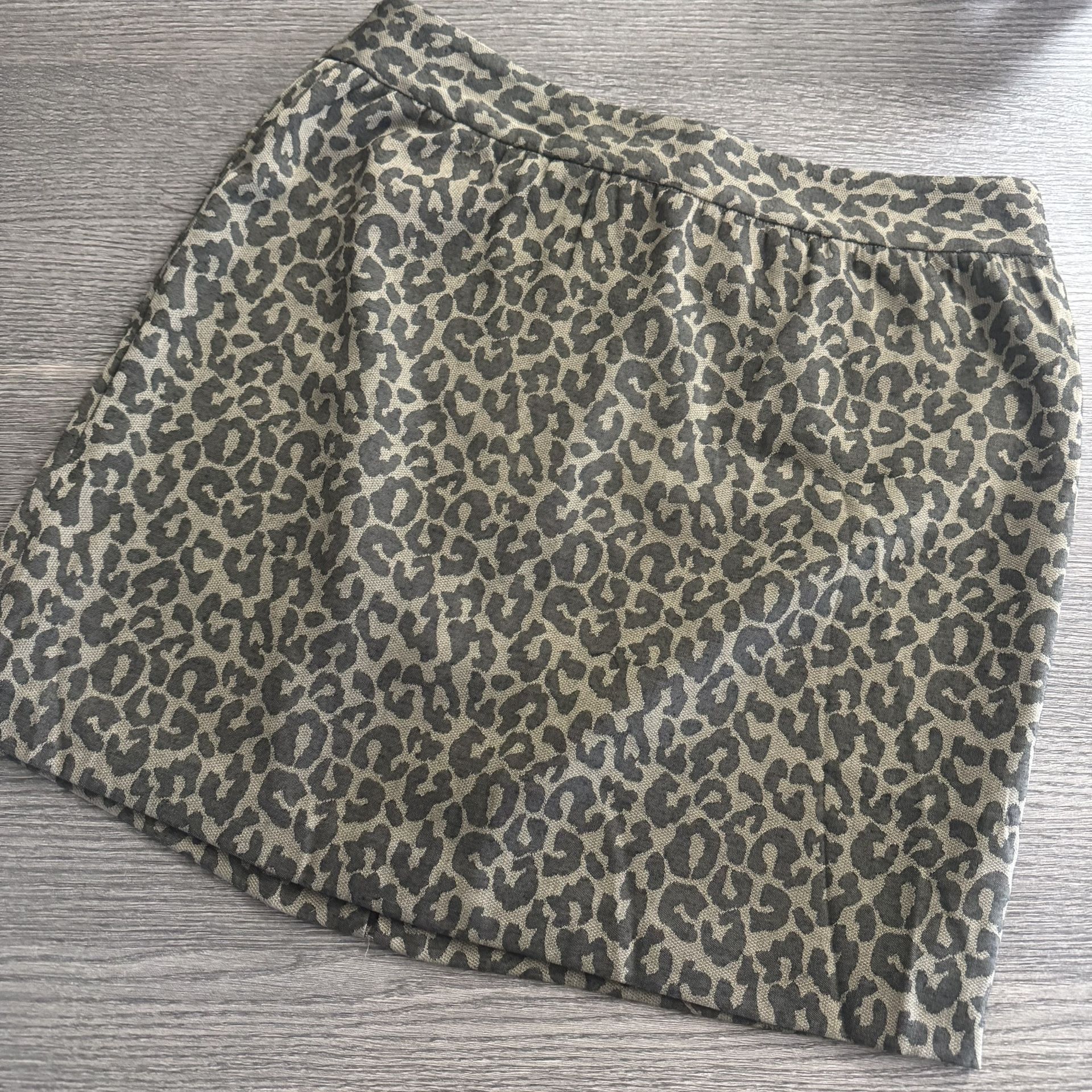 Banana Republic Mini Skirt Size 10 Tan Animal Leopard Cheetah Print Lined
