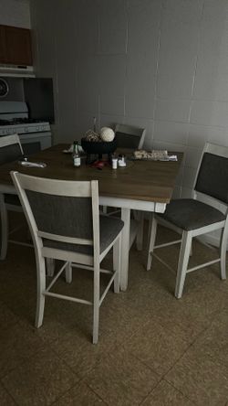 Kitchen table