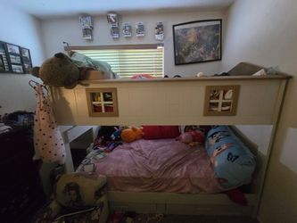 Bunk bed