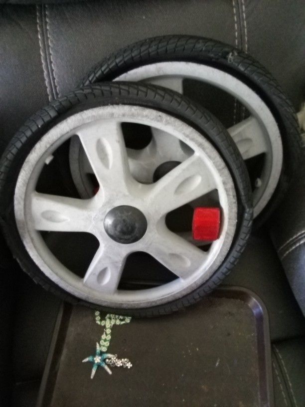 Bike Trailer Tires