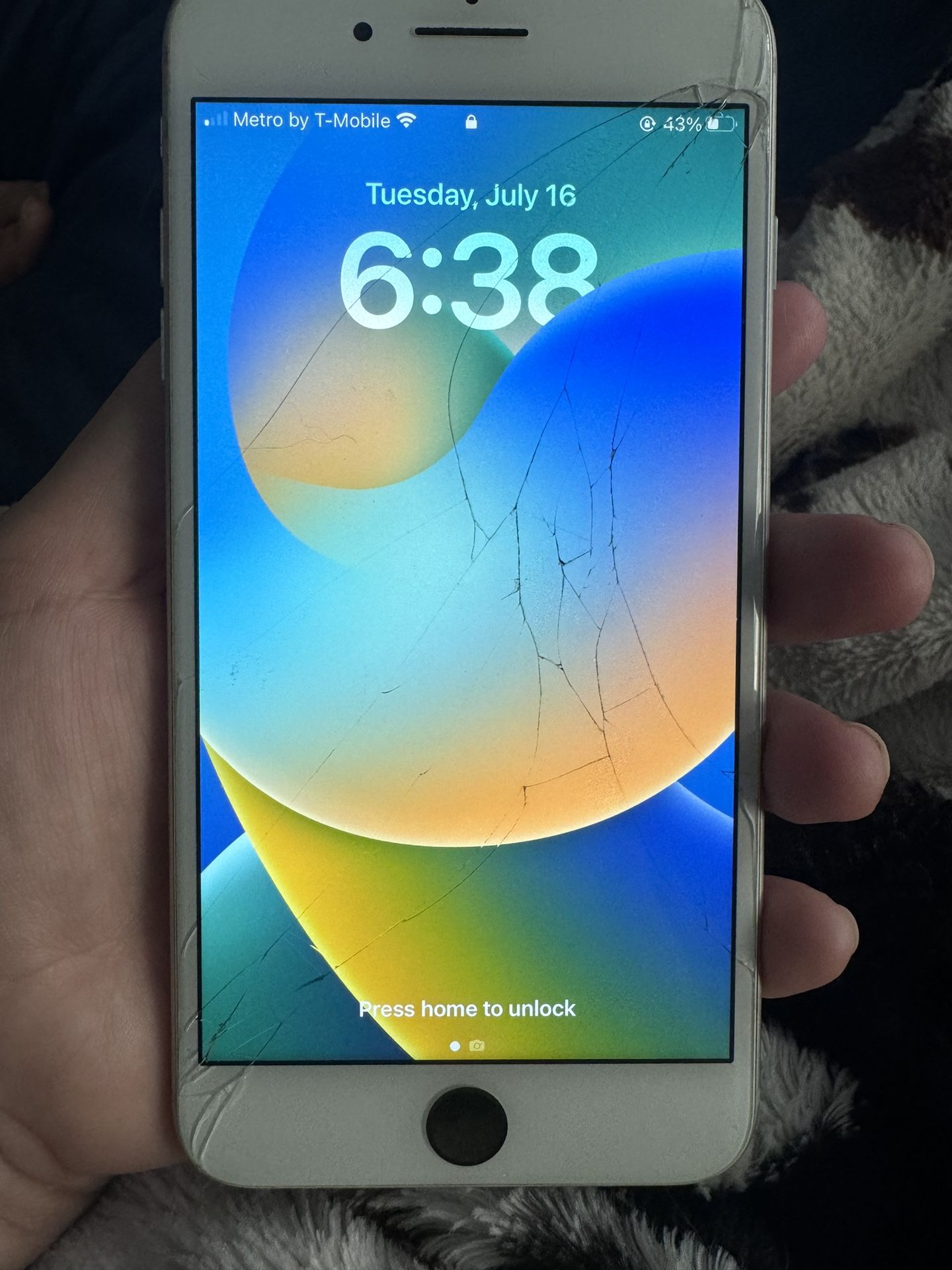 iPhone 8 Plus 