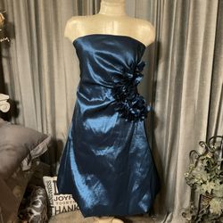 ROYAL BLUE SHORT PROM DRESS  SIZE 16 