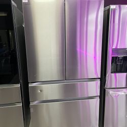 Lg Plain Face 4 Door Refrigerator With Internal Water & Ice Maker