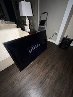 Samsung 50” Smart 4K UHD LED TV – Works Great