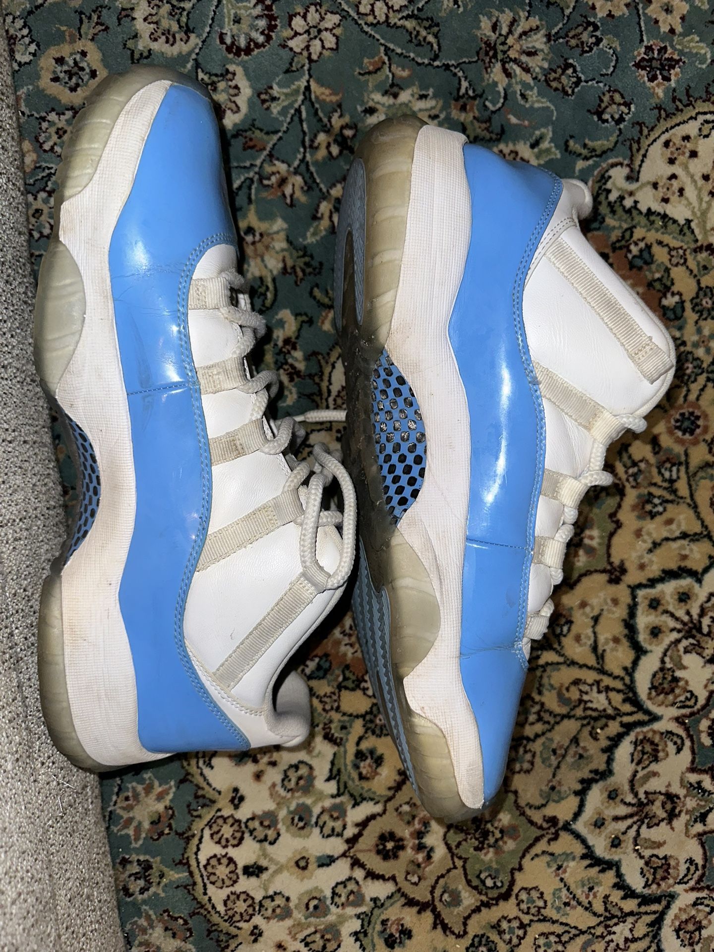 Air Jordan 11 Retro Blue UNC