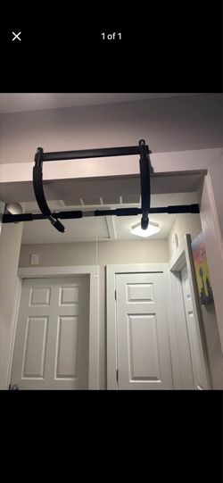 Pull up bar.
