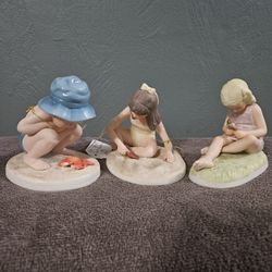 Roman Inc Beach Children Ceramic Three Figurines Set on Individual Bases