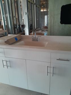 Bathroom sink