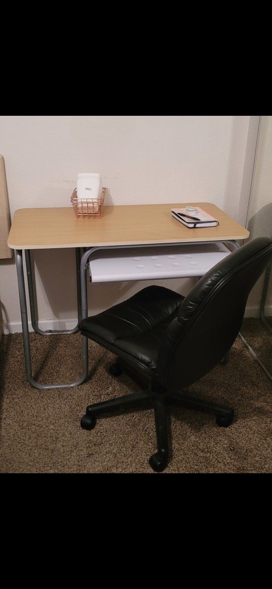 Desk & Chair