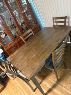 Kitchen table