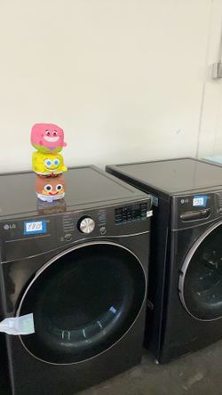 LG Washer + Gas Dryer Set — Open Box — Save $1,350 — 1-Yr Warranty