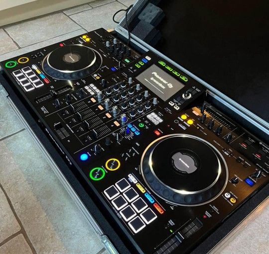 Pioneer-XDJ-XZ-DJ-Controller
