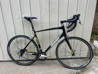 Giant Road Bike size Large 56cm! Very Nice!