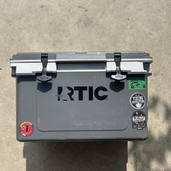 Cooler / RTIC 35 Ultra Light 