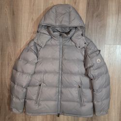 Moncler 
