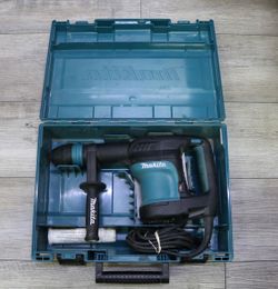 Makita HM0870C 11 Ib. Demolition Hammer