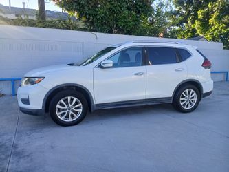 2017 nissan rogue sv