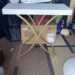 Quequeńa Mesa En Color Oro Y Blanco 