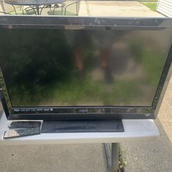 Vizio E322VL 32-inch LCD HDTV 