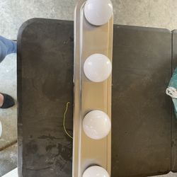 Bathroom Lights /Lamps 