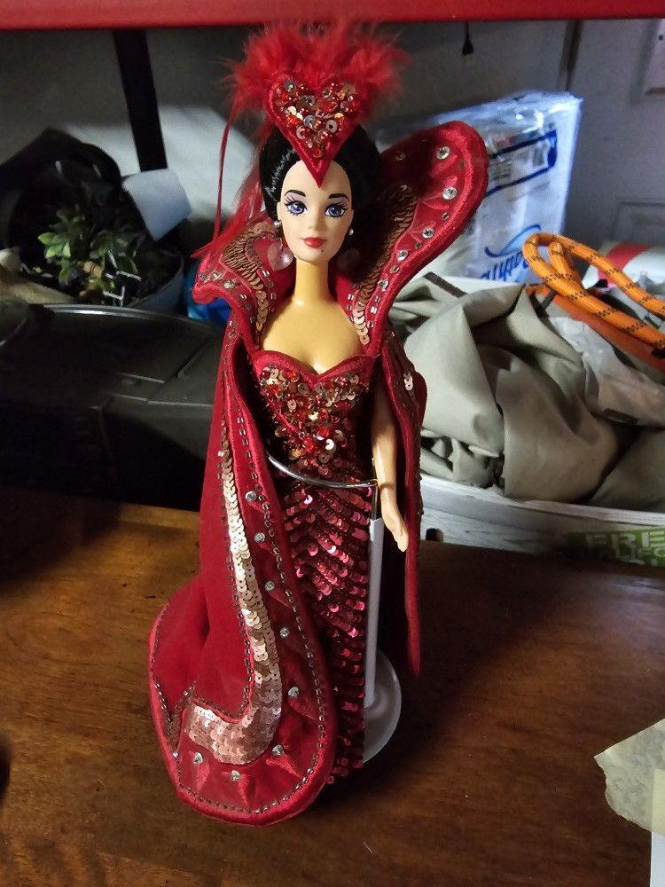 Barbie Queen Of Hearts