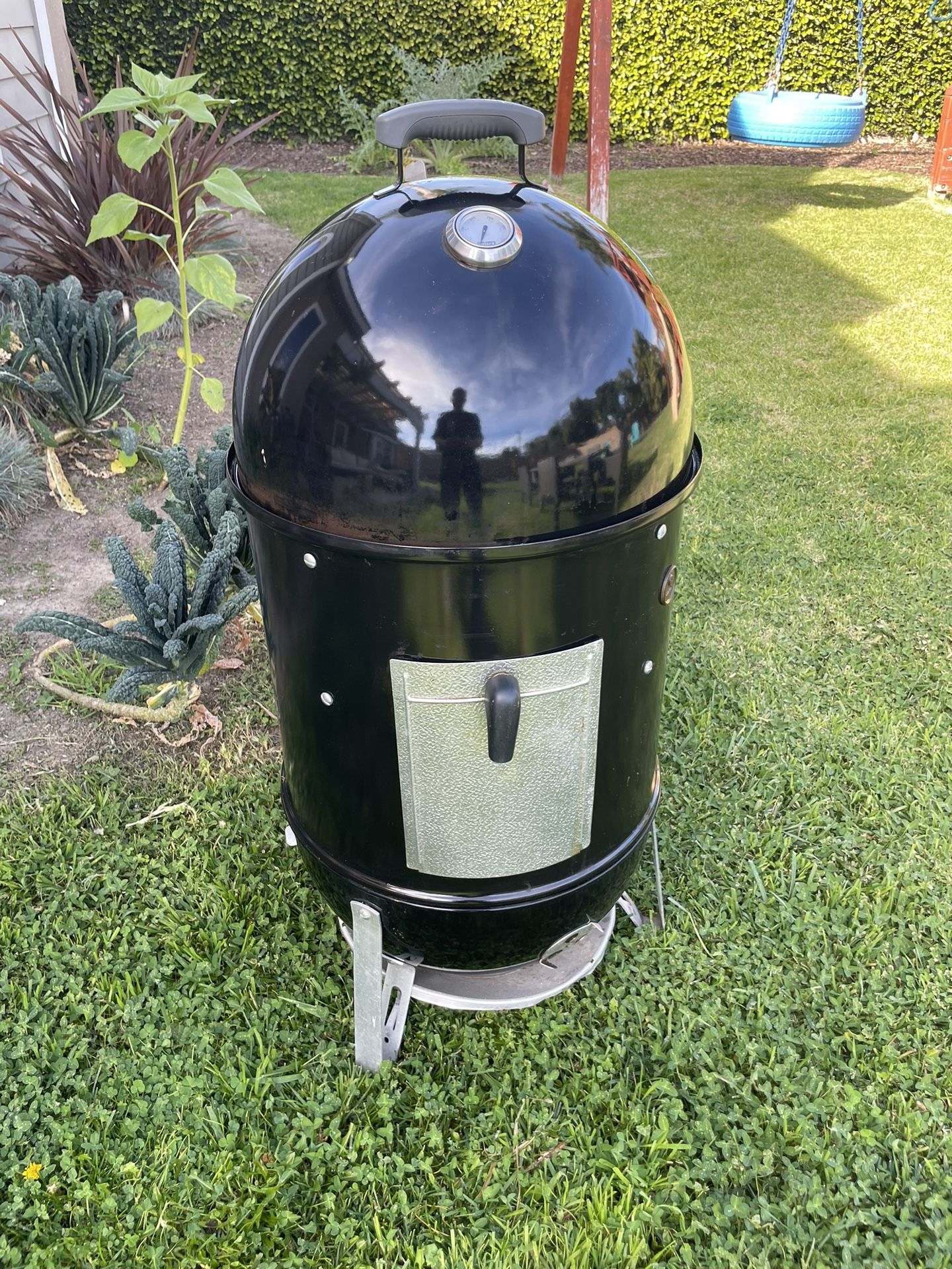 Used top weber smoker
