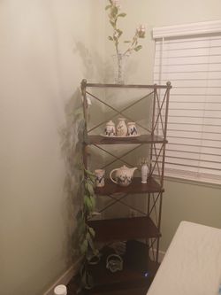 Bombay Bookshelf