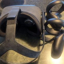 Oculus Meta/Quest 1 W/ Controls (No Charger)