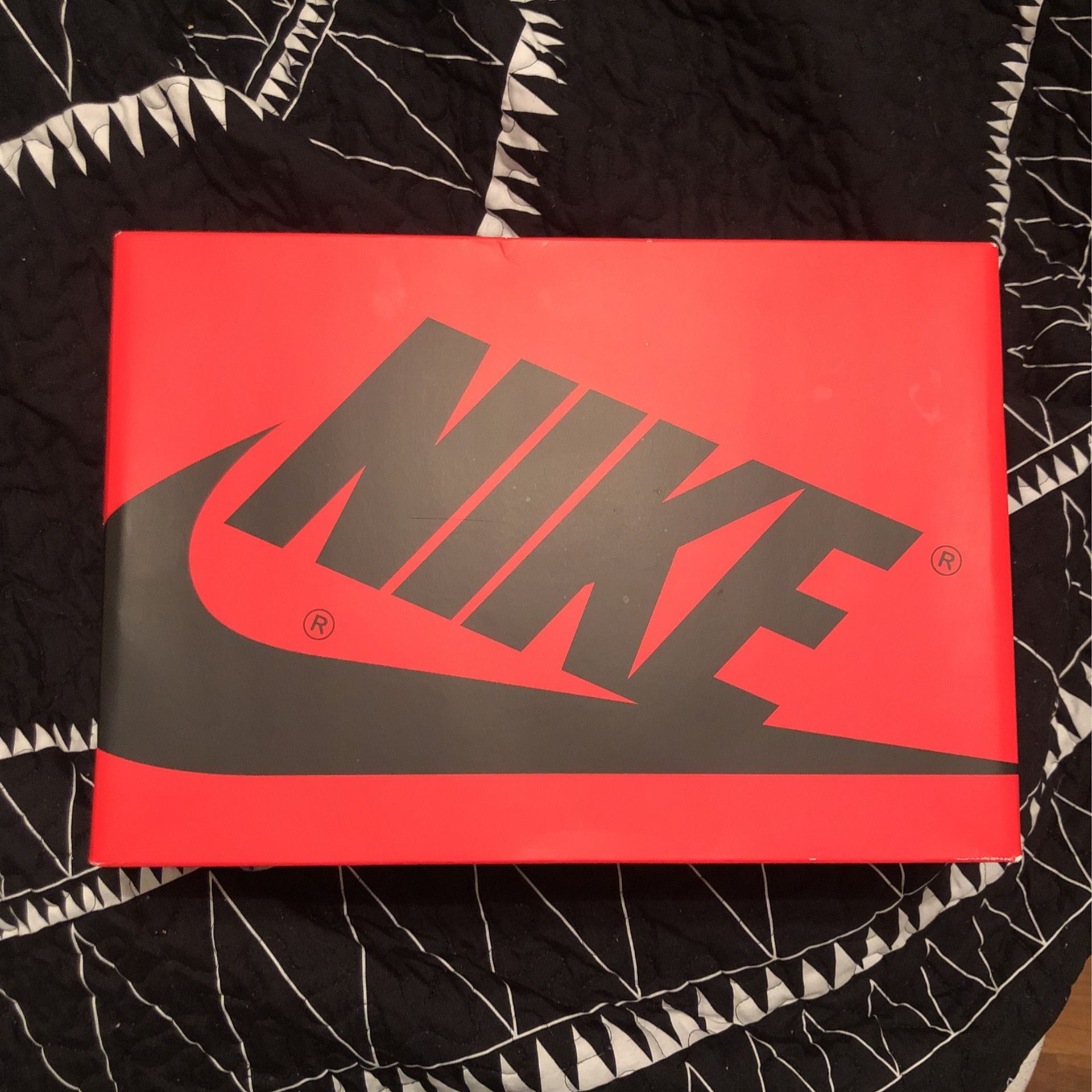 Jordan 1 Bred Satin