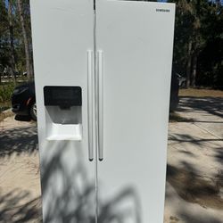 Samsung French Door White Refrigerator 