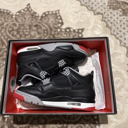  Air Jordan 4 Retro 'Bred Reimagined' Size 7.5 (GS)