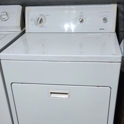 Secadora De Gas Kenmore Heavy Duty Con Garantía Lusiendo Y Trabajando Exelente $250