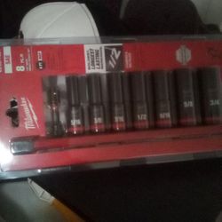 Milwaukee 8pc Socket Set