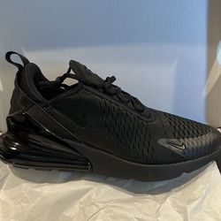 NIKE AIR MAX 270 MENS SIZE 11 color Black