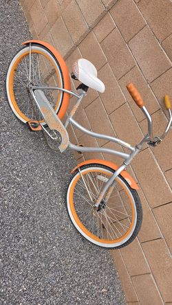 Huffy beach cruiser bike