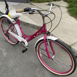 Girls Schwinn Lulu Beach Cruiser 