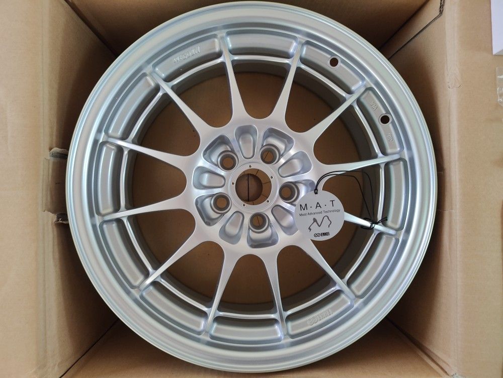 Enkei Racing Rim 17 * 7.5