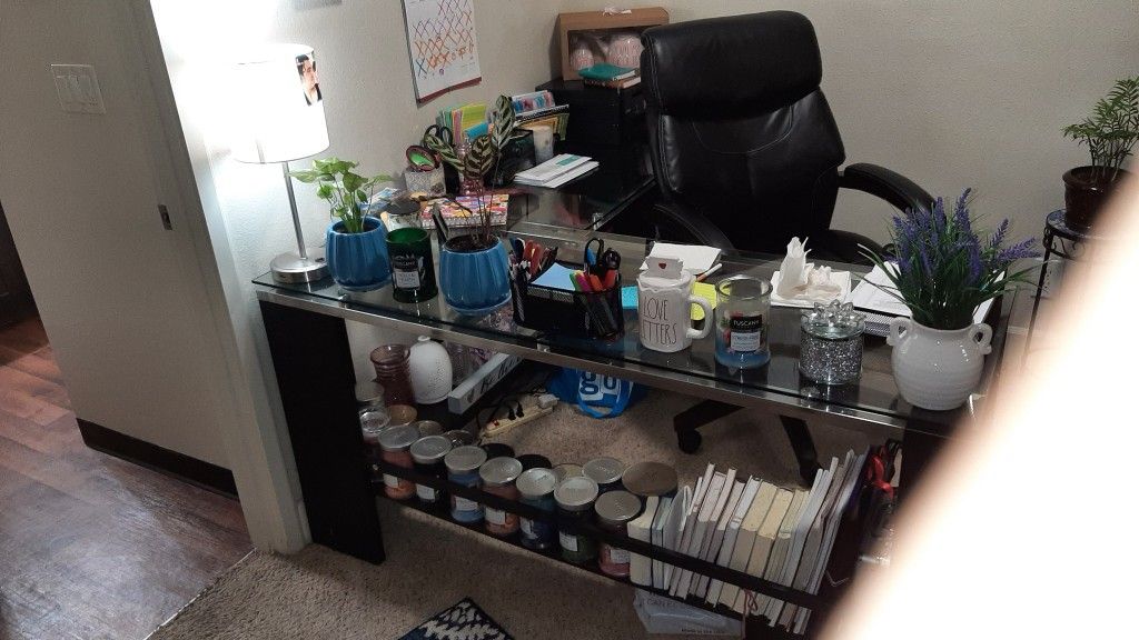 **Beautiful Beveled Glass L-shaped Desk with Leather Executive Chair**