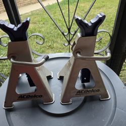 AC DELCO.  3-TON AUTOMOTIVE JACKSTANDS.