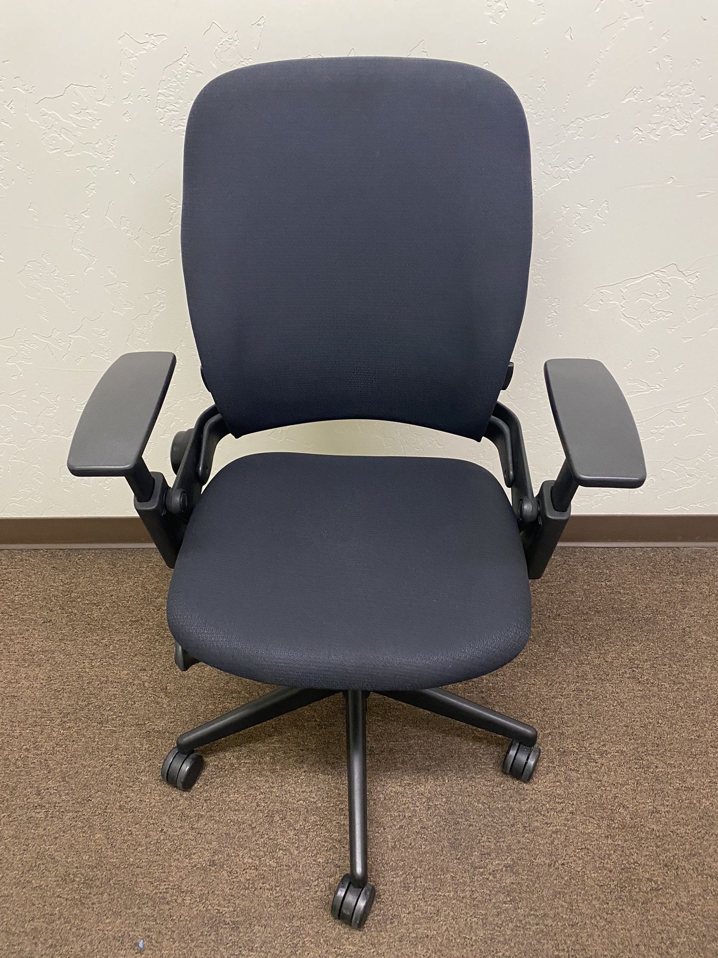 Steelcase Leap V2 Fully Adjustable Model With 3D Bio Fabric Office Chair In Black