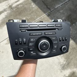 2010 Mazda Mazda 3 Radio