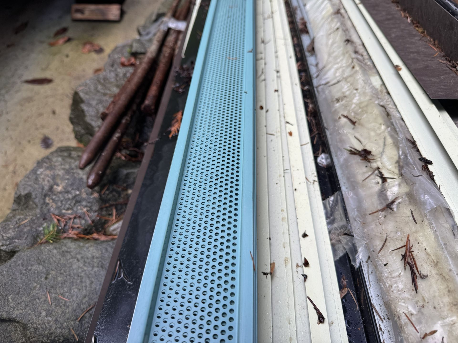 Air Vent Continuous Soffit Vent 96-in x 2.75-in