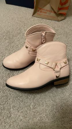 Girls boots