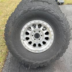 Method Racing Wheels - MR315 17x9j + Toyo Open Country R/T