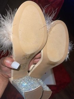Super Cute Fur Heels 👠 With “Diamonds” 