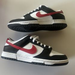 Red Swoosh Panda Size 8.5