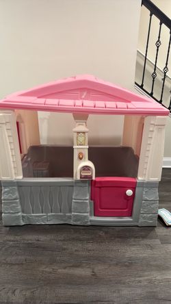 Step 2 toddler play house