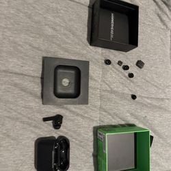 Razer Hammerhead True Wireless Earbuds 